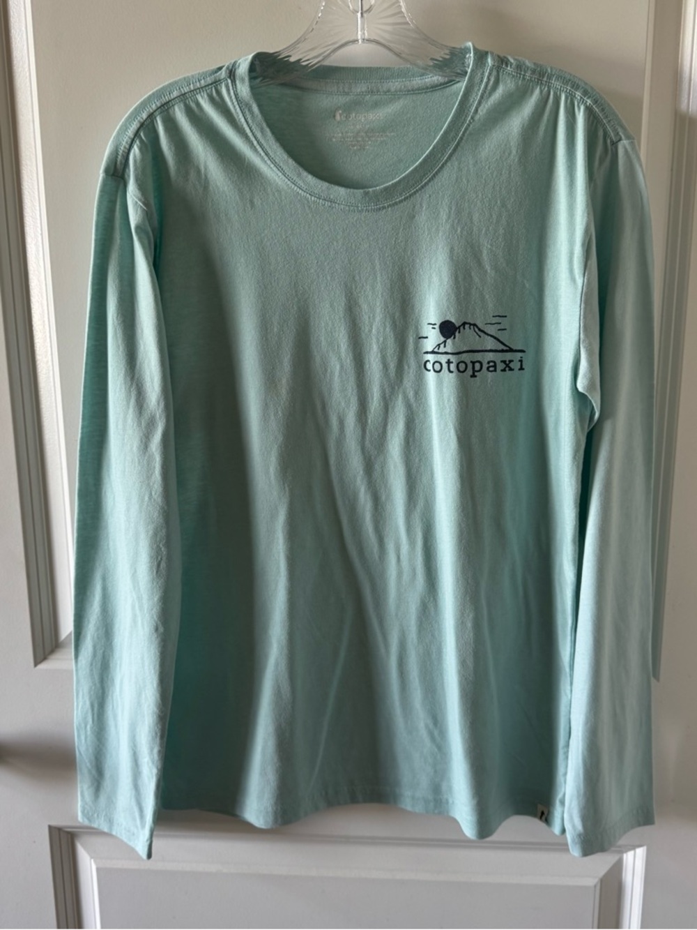 Cotopaxi long sleeve tee-shirt